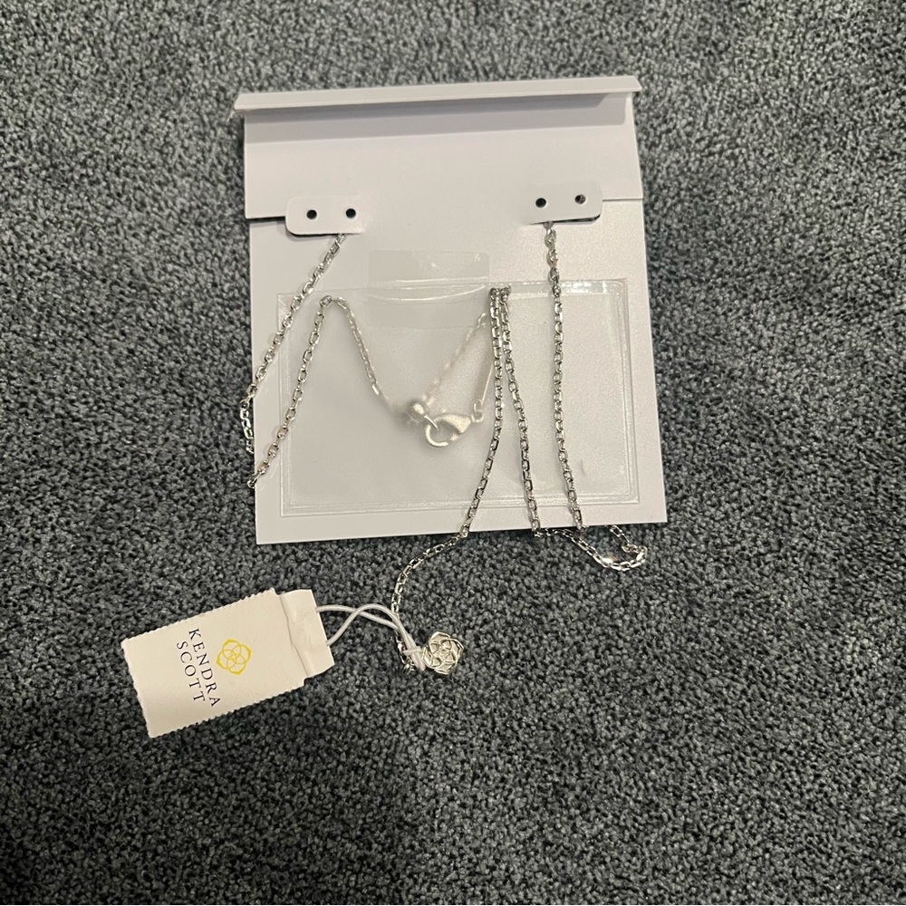 NWT, Kendra Scott Leanor Silver Short Pendant Necklace  in Platinum Drusy - Picture 6 of 12